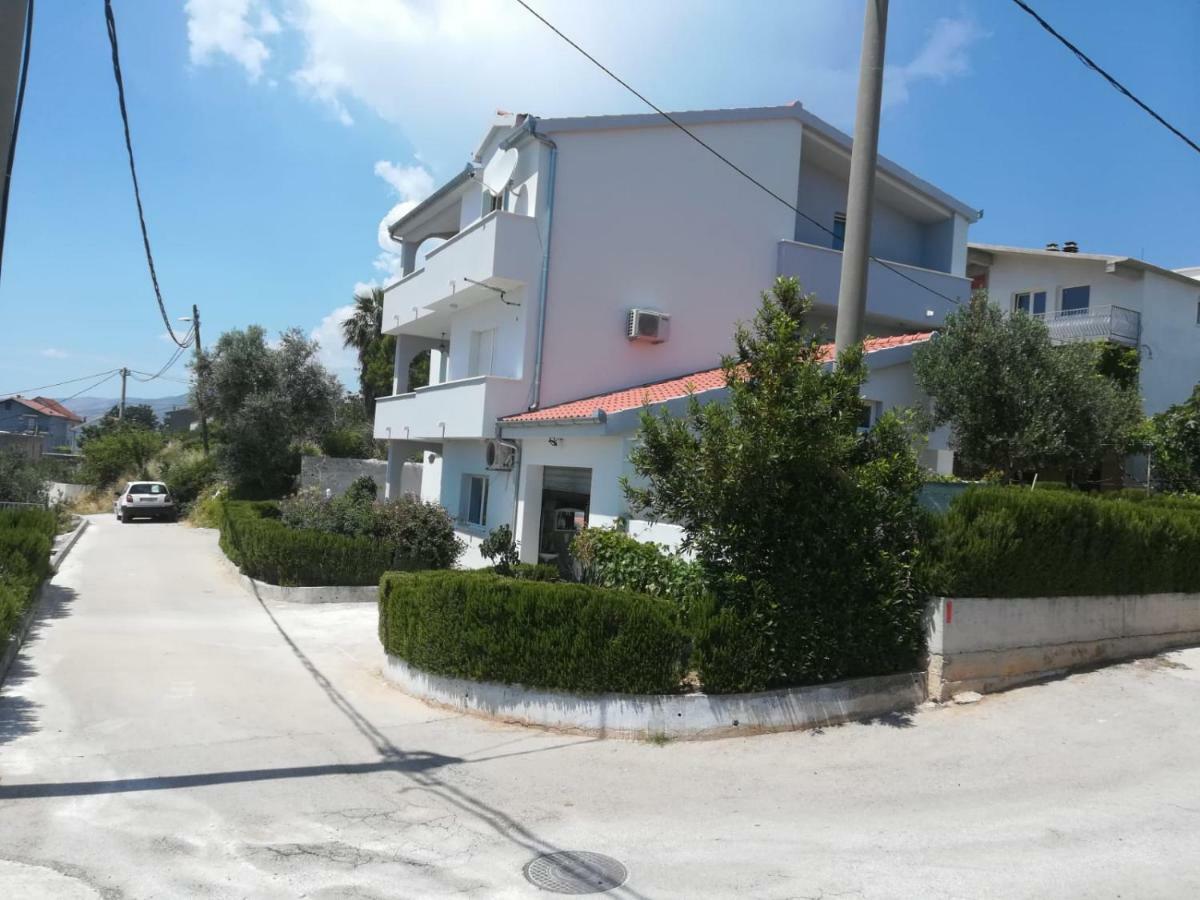Apartment Istuk Kaštela Εξωτερικό φωτογραφία